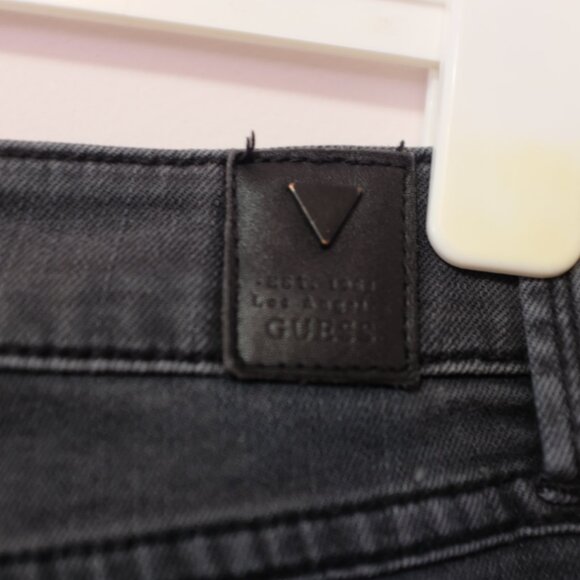 GUESS Distressed High Rise Shorts - Picture 4 of 5